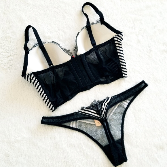 Victoria's Secret Vintage Very Sexy Fashionshow Bustier & Lace Thong Panty NWT - Picture 8 of 16